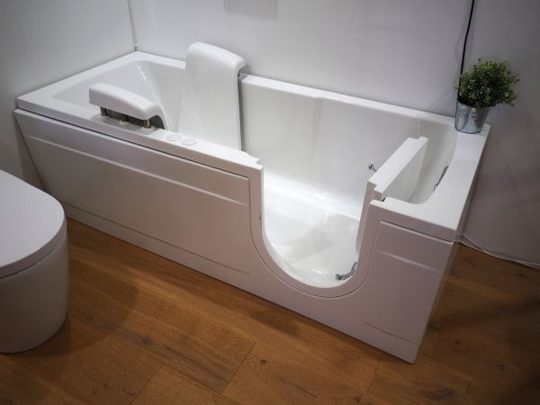 Cost of Walk In Tub Repair in Lake Worth