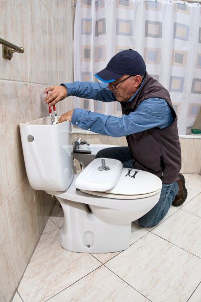 Cost of Broken Toilet Repair in Lake Worth