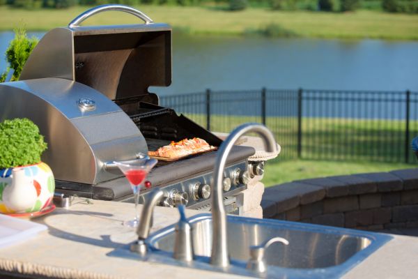 Cost of Outdoor Kitchen Plumbing in Lake Worth
