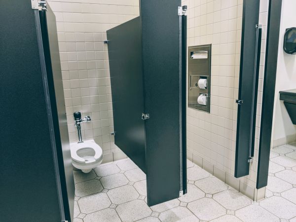Cost of Commercial Toilet Installation in Lake Worth